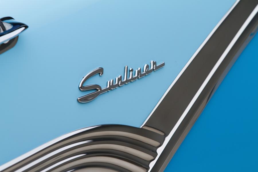  Ford Fairlane Sunliner Convertible White & Blue 1956 года  (фото 16 из 41)
